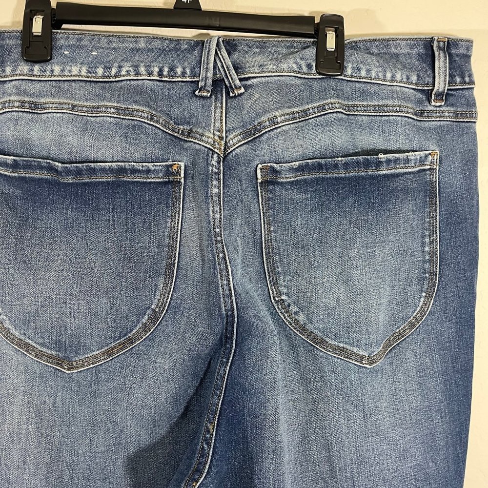 NWOT Lane Bryant High Rise Skinny Curvy Fit Distressed Jeans Size 22 Dark Wash - Picture 9 of 11